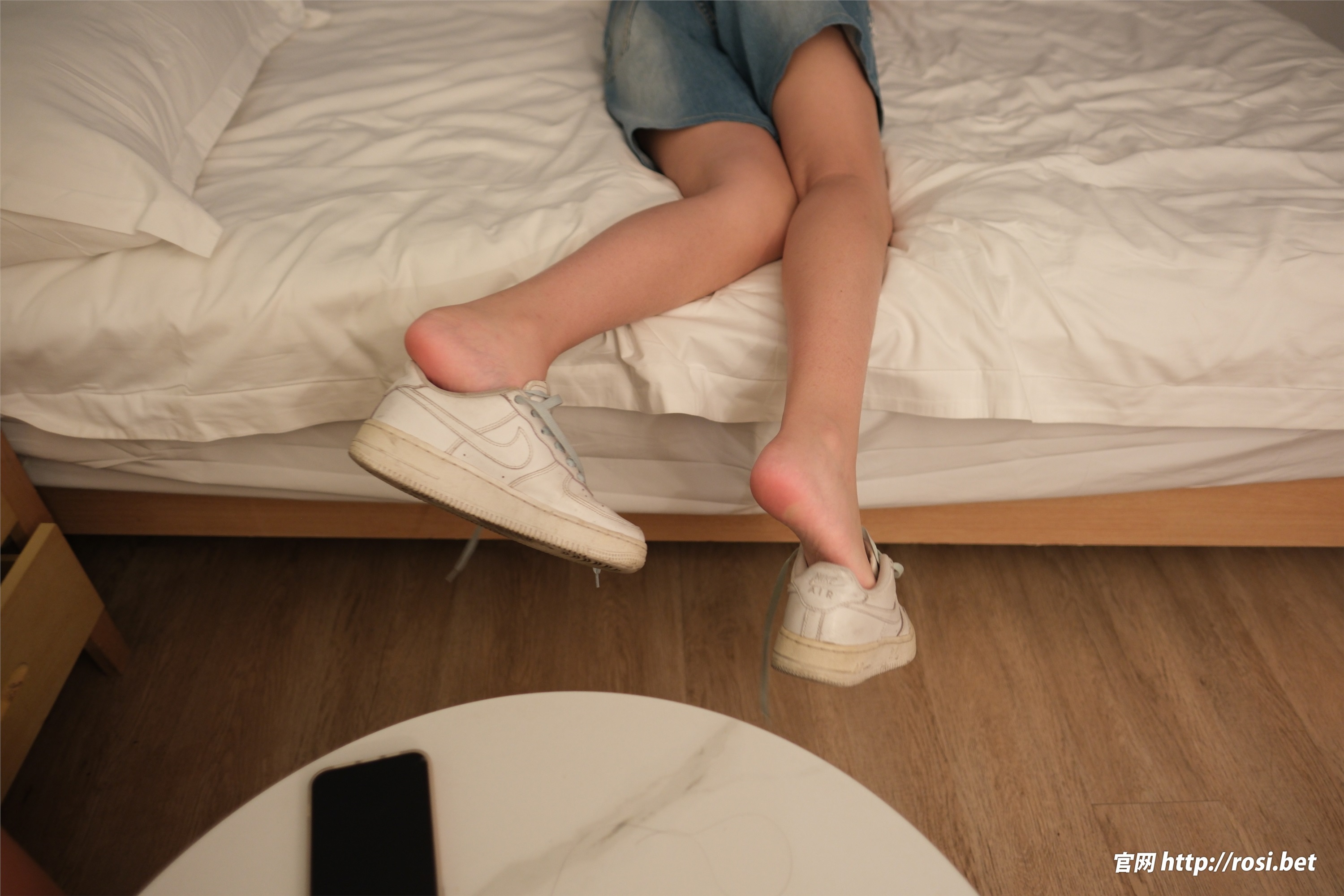 ROSI写真 2024.10.21 NO.4704